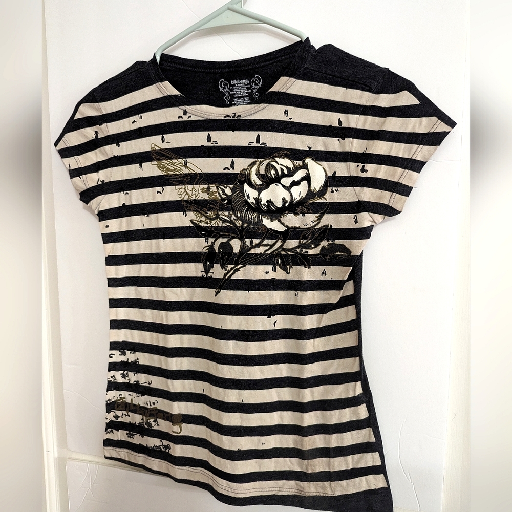 CUTE Billabong Woman's XS Striped V-Neck Short Sleeve T-Shirt 'Rose' Solid Back